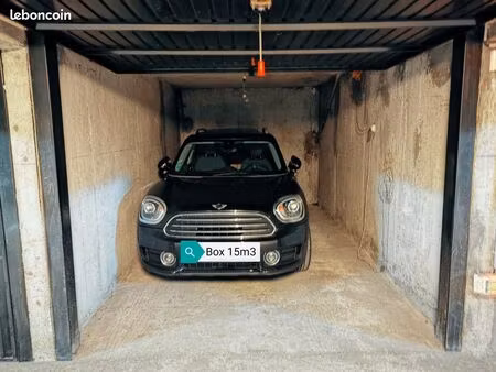 ? grand box sécurisé de 15m² – centre-ville de maurepas ?