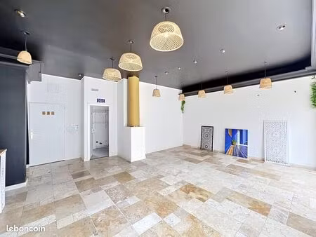local commercial 70 m²