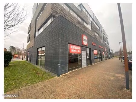 local commercial 290 m²