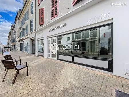 local commercial 107 m² pau