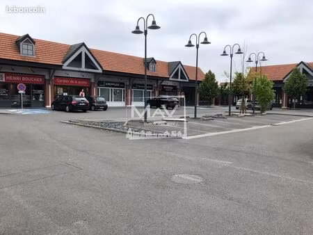 local commercial 60 m²