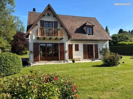 maison de caractère 158m² - blaru centre