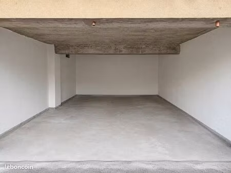 garage double / atelier proche centre ville 41 000