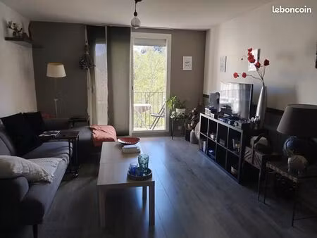 a louer appartement 70 m2 gelos
