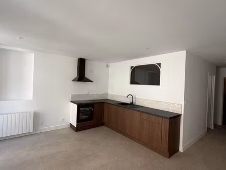 appartement rénové t2 centre-ville