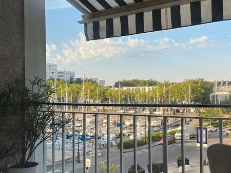 superbe appartement avec vue dégagée sur le port de plaisance  avec garage - quai des inde