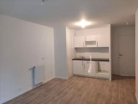 location appartement 2 pièces à quimper (29000) : à louer 2 pièces / 38m² quimper