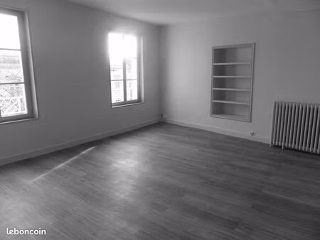 appartement t2 sablé centre