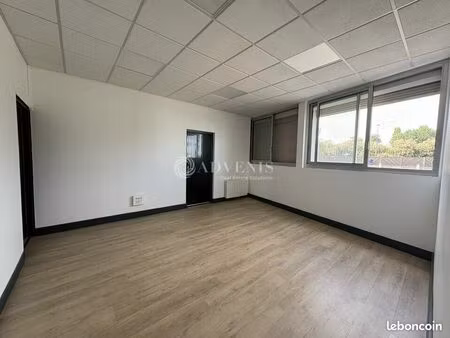 bureau 164 m²