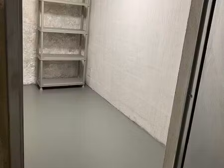 cave saine 7 m² – accès 24/7 – chasse-royale