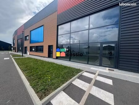 local commercial 600 m²