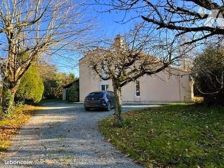 maison 7 pièces 277 m²