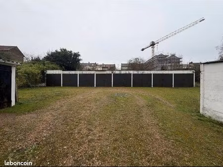 ? rare à mantes-la-jolie – terrain de 2 370 m² avec 47 boxes  10 places couvertes et 10 pl