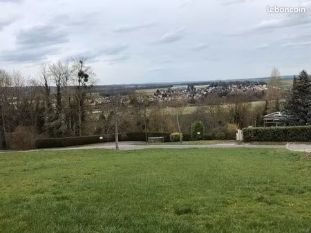 terrain constructible de 1400 m2 30 mètres de façade proche de meaux