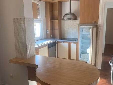 t3 de 54m2 en centre ville au 6 eme étage