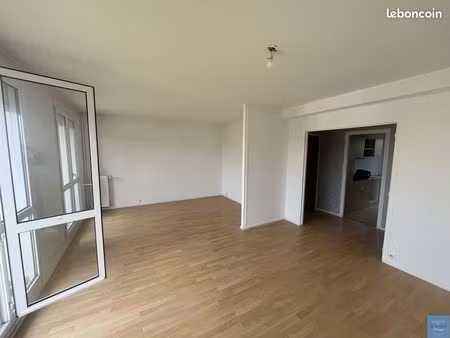 appartement 3 pièces 75 m²