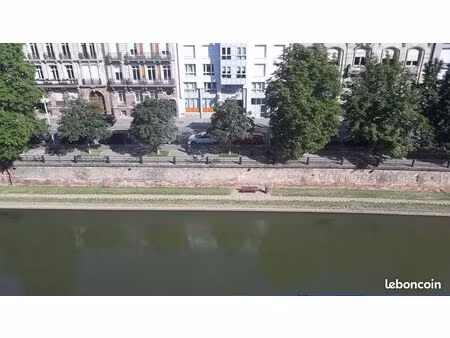 rare 4 pieces sur quai libre en aout