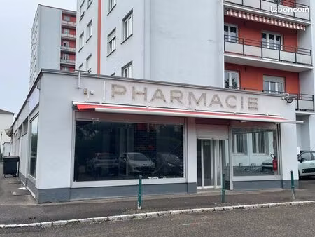 local commercial à louer