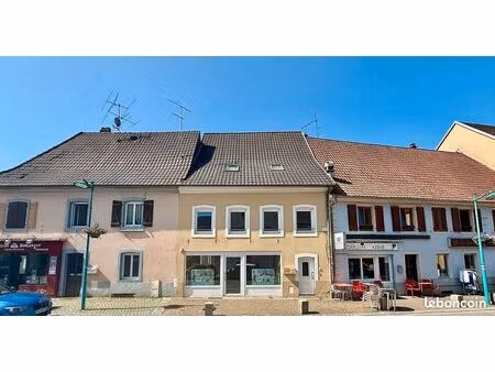 loue local commercial 145m2