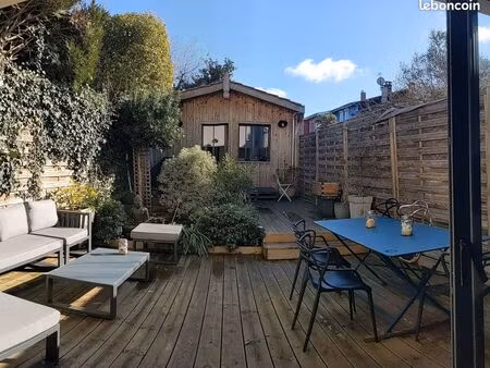 av maison st augustin