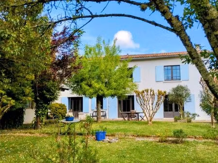 maison 5 pièces environ 150m2