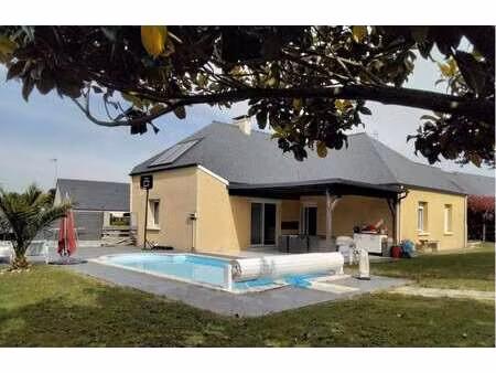 location maison piscine à candé (49440) : à louer piscine / 134m² candé