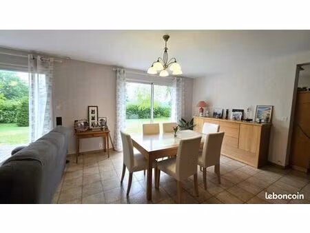 propriété 7 pièces 176 m²