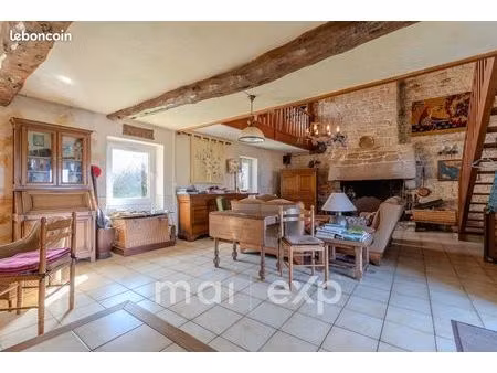 longère 10 pièces 236 m²