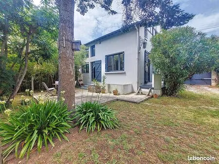 maison 5 pièces 104 m²