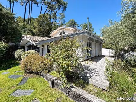 villa 5 pièces 168 m²