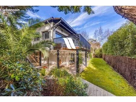 villa 8 pièces 285 m²