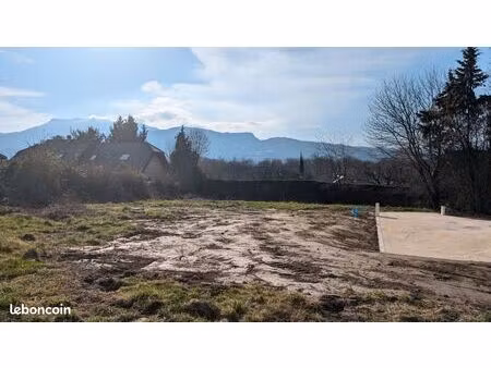 terrain constructible viabilisé