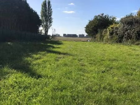 terrain 927 m² othis