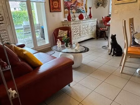 part loue superbe appartement barr