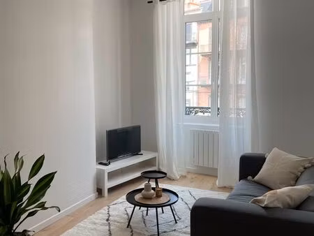f2 meublé hyper centre
