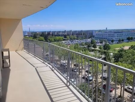 très beau appartement f2
