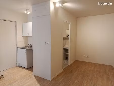 studio 1 pièce 19 m²