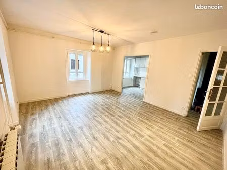 location appartement laussonne