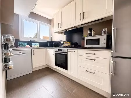 appartement 3 pièces 65 m²