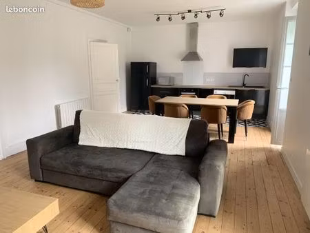 t3 rénové avec balcon proche centre ville