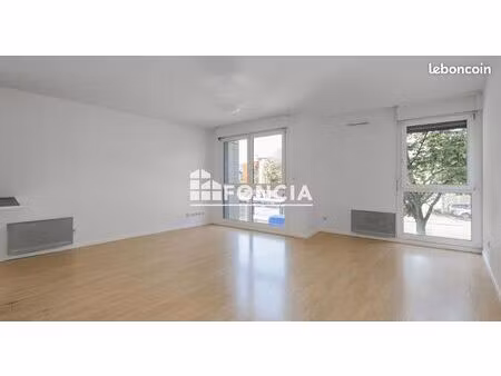 appartement type 3 dans résidence récente