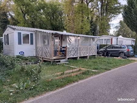 mobil-home 2 chambres+ salon