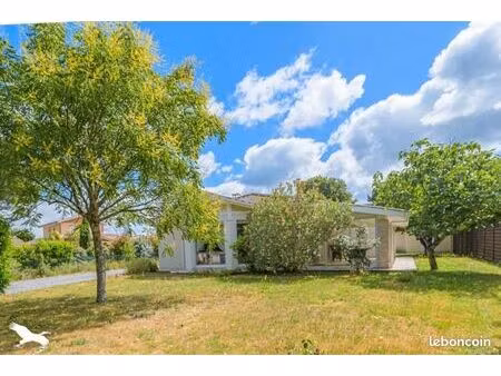maison 5 pièces 136 m²