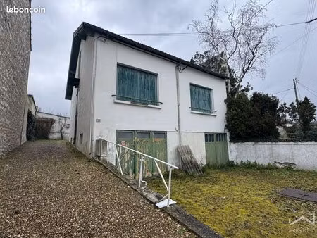 maison 4 pièces 70 m²