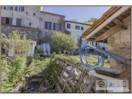 maison de village 4 pièces 65 m²