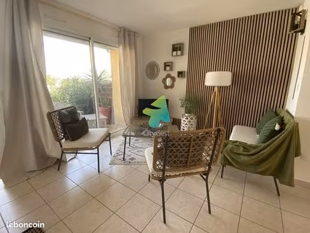 villa 3 pièces 56 m²