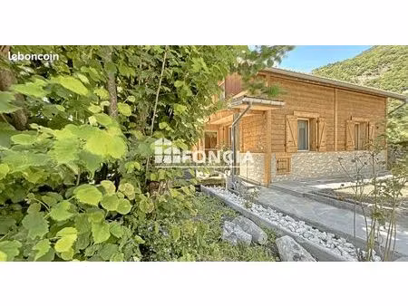 tres belle maison individuelle avec terrain