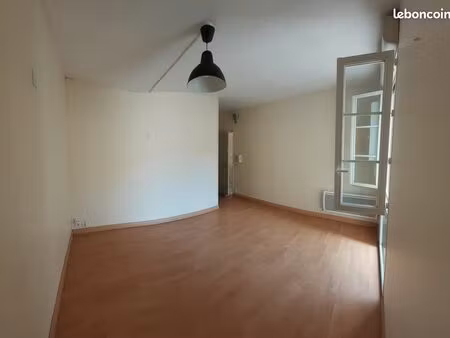 t2 - bordeaux jardin botanique - 32 m² + cour
