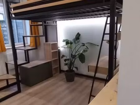 t1 meublé - refait à neuf avec terrasse