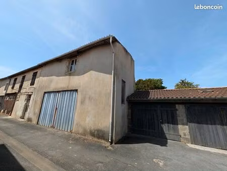 parking/box 51 m² saint maixent l ecole